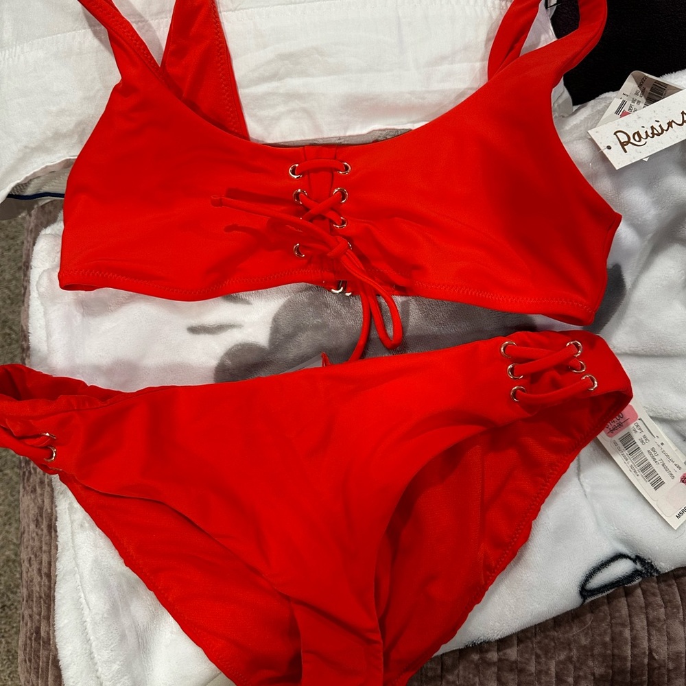 Raisins bikini